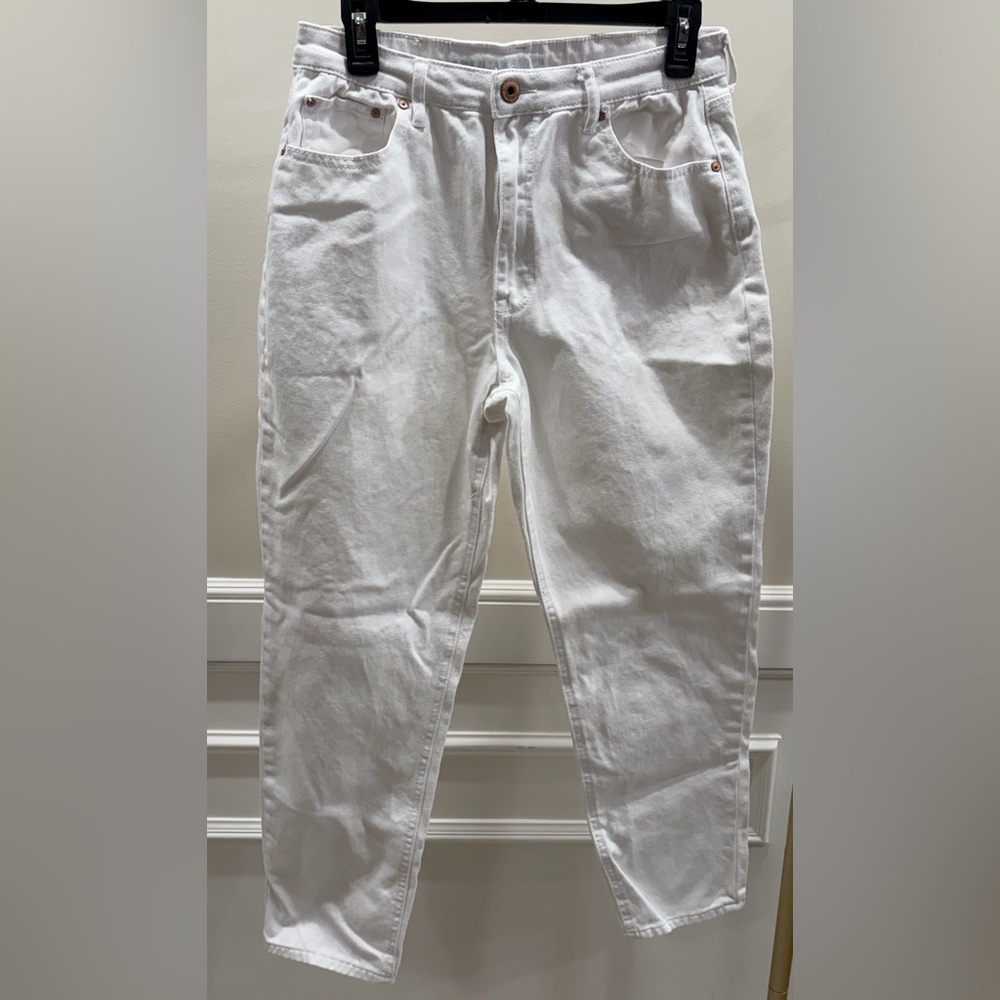 American Rag White Relaxed Fit Jeans Size 11/30. With a 27” Inseam.